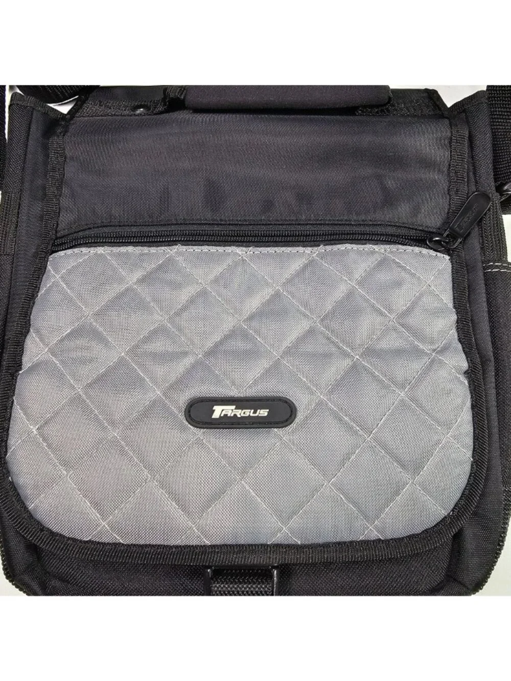 Targus Quilted Black & Gray Tablet Messenger Bag With Adjustable Strap 10x9x3